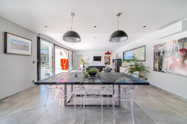 Maison à vendre 8 pièces proche de MONTPELLIER (34)