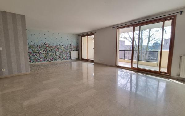 Appartement à vendre    4 pièces • 119 m2 Fontaines-sur-Saône
