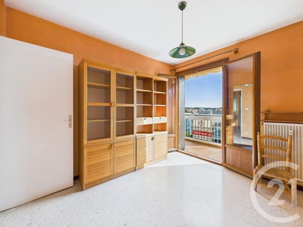 Appartement F5 à vendre  5 pièces - 94,40 m2 LA VALETTE DU VAR - 83