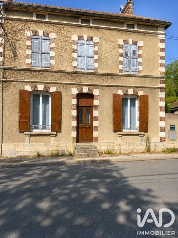 Maison à vendre 7 pièces 140 m² Laroche-Saint-Cydroine