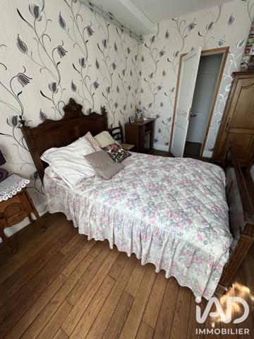 Maison à vendre 7 pièces 140 m² Laroche-Saint-Cydroine