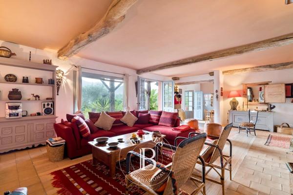 Urrugne, Maison 4 Chambres -  250 m² à vendre