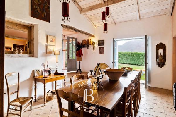 Urrugne, Maison 4 Chambres -  250 m² à vendre