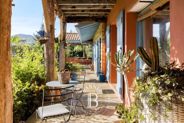 Urrugne, Maison 4 Chambres -  250 m² à vendre