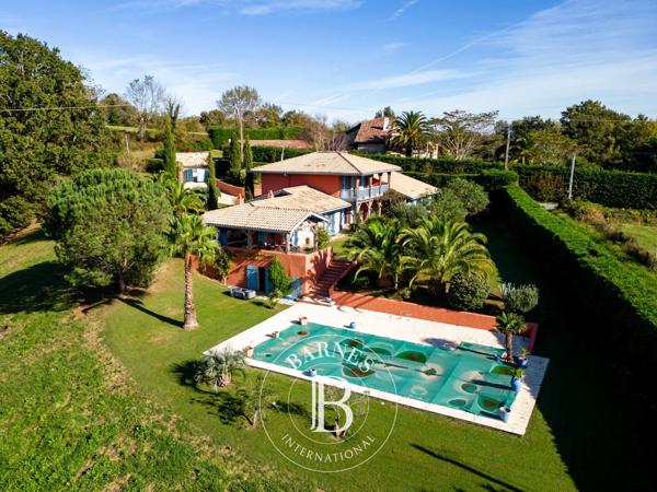 Urrugne, Maison 4 Chambres -  250 m² à vendre