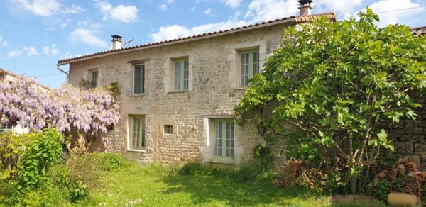 Dpt Deux Sèvres (79), à vendre proche de CELLES SUR BELLE maison P13