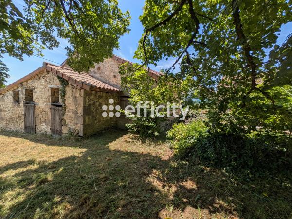 Maison
         5 pièces
        - 109 m² 70 000 € *
