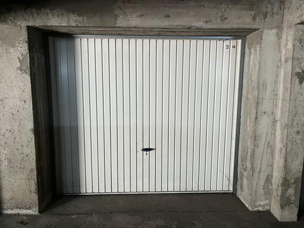 Parking à vendre |  Caluire-et-Cuire |  Box individuel | 20 m²