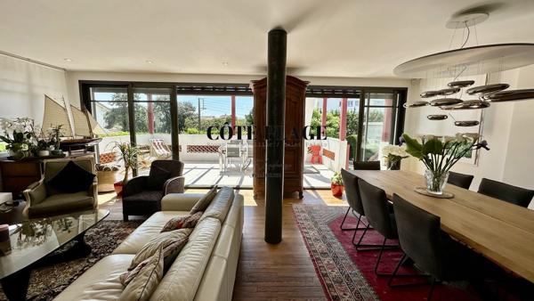 Royan (17200) Royan plage du Pigeonnier Villa Basque 220m2 piscine garage au prix de 1.365.000€ HAI
