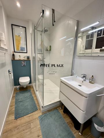 Royan (17200) Royan plage du Pigeonnier Villa Basque 220m2 piscine garage au prix de 1.365.000€ HAI