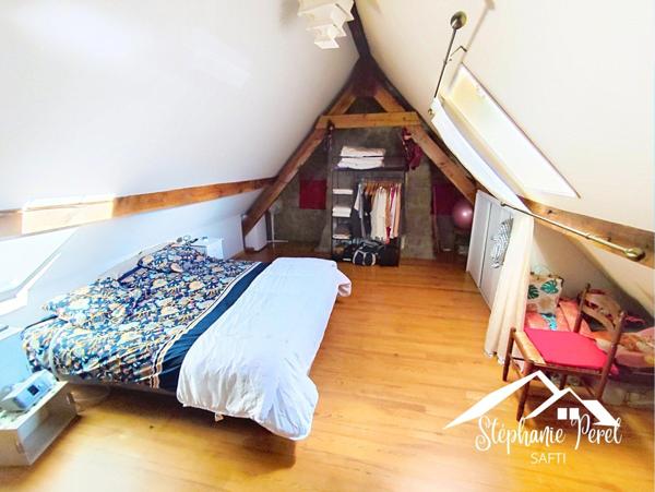 Charmante maison de 110 m² avec grange, grand terrain et 3 chambres – cadre paisible à Malleret !