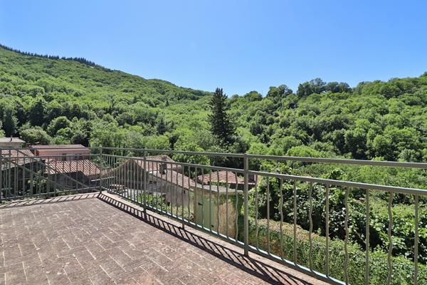 Vue imprenable – Calme absolu – Parfait pour résidence secondaire