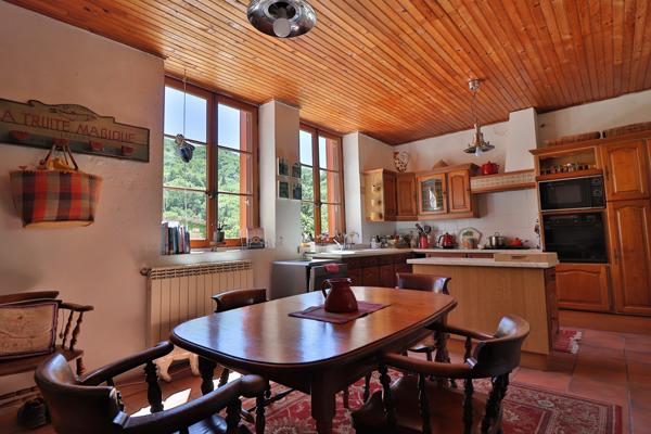 Vue imprenable – Calme absolu – Parfait pour résidence secondaire