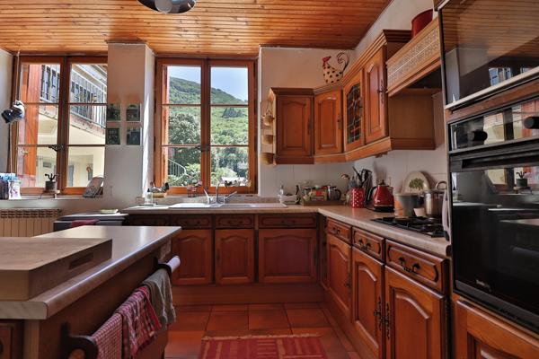 Vue imprenable – Calme absolu – Parfait pour résidence secondaire