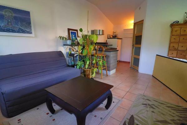 Saint Maximin: Maison T4 127m2 terrain 1011m2