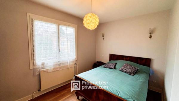 Maison 76 m² habitables, 76 m² de sous sol, 2282m² de terrain, Parc des Hermières