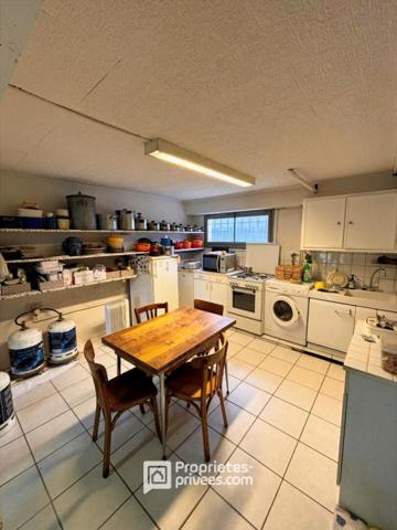 Maison 76 m² habitables, 76 m² de sous sol, 2282m² de terrain, Parc des Hermières