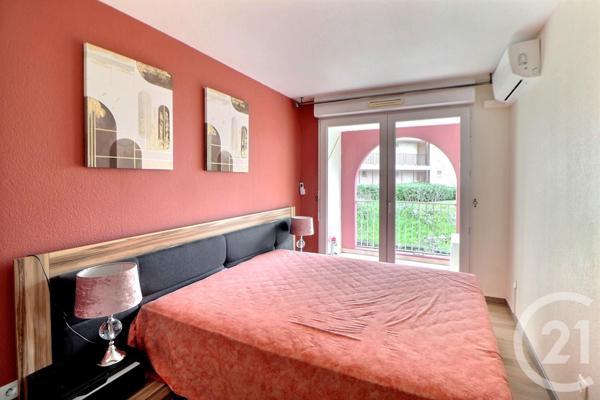 Appartement F3 à vendre  3 pièces - 65 m2 FREJUS - 83