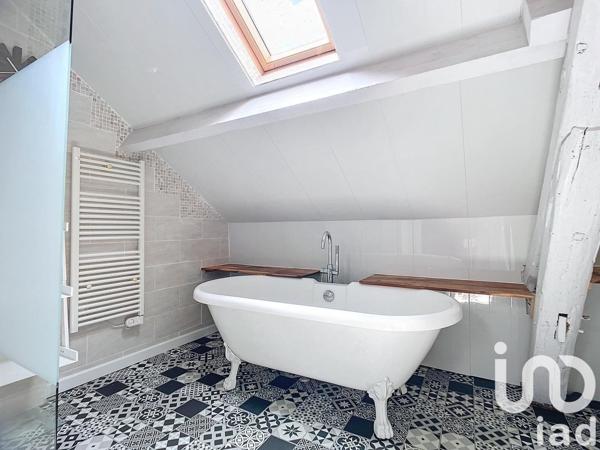 Maison 8 pièces de 198 m² à Rozay-en-Brie (77540)