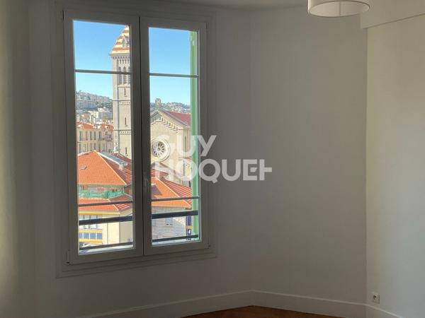 NICE CENTRE? - 3 PIÈCES DE BELLE SURFACE, ÉTAGE ÉLEVÉ, ASCENSEUR, BALCON, GARAGE EN OPTION