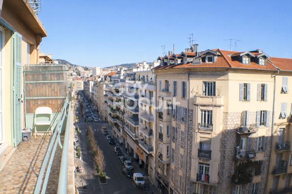 NICE CENTRE? - 3 PIÈCES DE BELLE SURFACE, ÉTAGE ÉLEVÉ, ASCENSEUR, BALCON, GARAGE EN OPTION