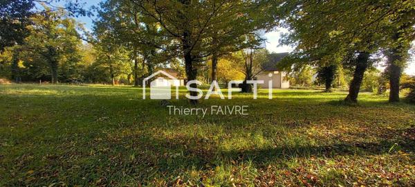 Maison de village spacieuse avec un beau terrain