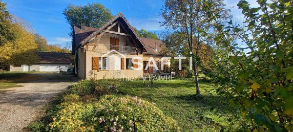 Maison de village spacieuse avec un beau terrain