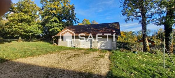 Maison de village spacieuse avec un beau terrain