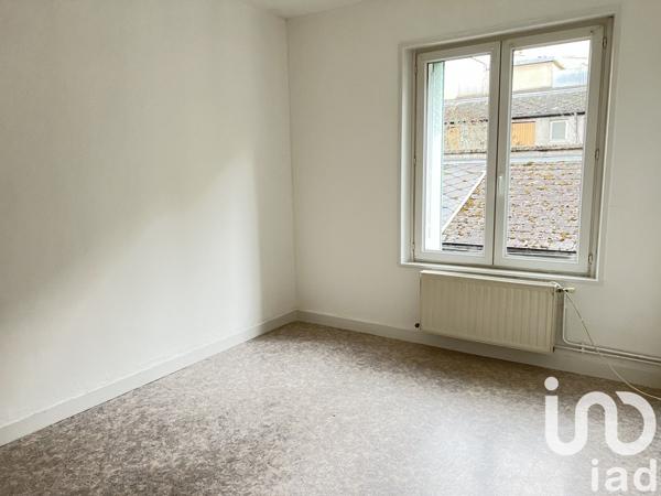 Appartement 3 pièces de 52 m² à Nouzonville (08700)