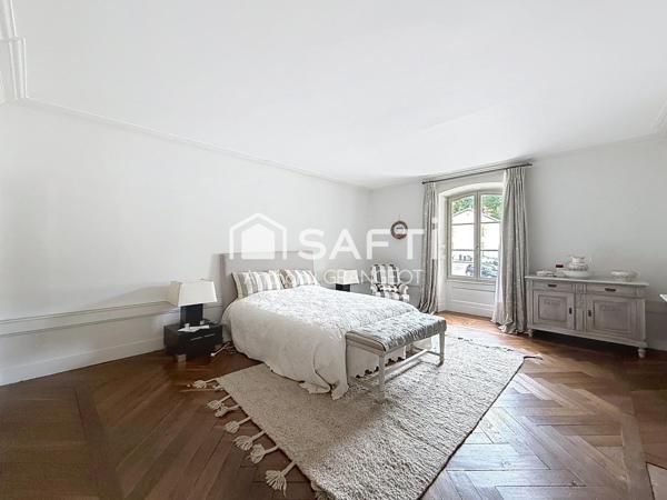 SUPERBE MAISON DE MAITRE AVEC JARDIN
