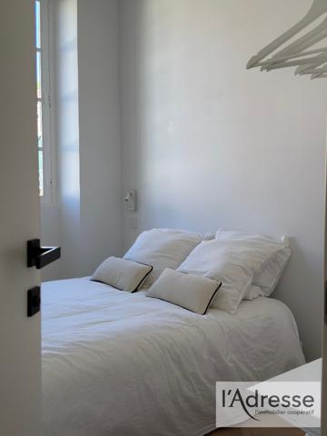 Appartement de caractère - deux pièces - prestations de qualité - centre ville