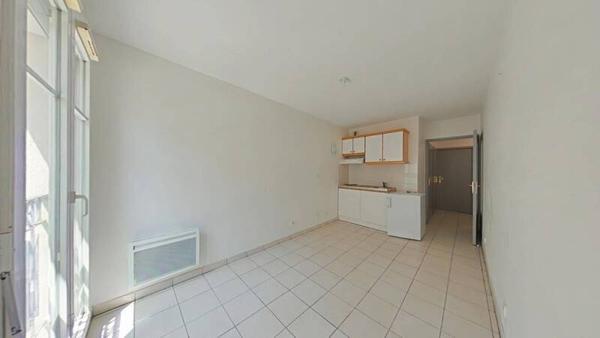 Appartement 1 pièce                                        - 42100 Saint-Étienne Réf : 12541