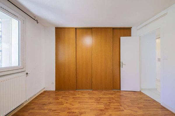 Appartement 3 pièces                                        - 38100 Grenoble Réf : 5331