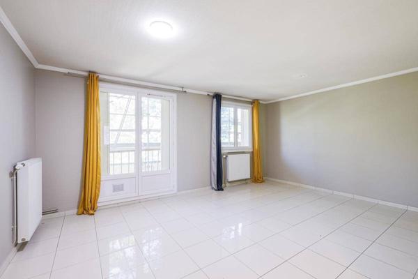 Appartement 3 pièces                                        - 38100 Grenoble Réf : 5331