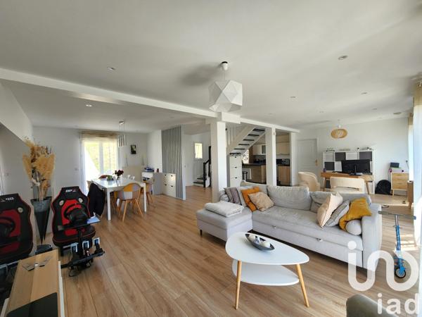 Maison à vendre 6 pièces 154 m² Crécy-la-Chapelle