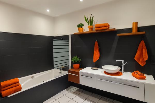 Orange (84100) DUPLEX T5 120 M² AVEC TERRASSE 60 M²