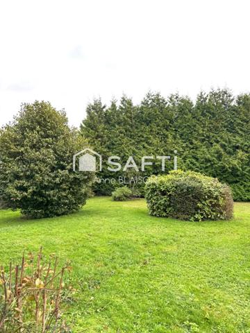 Pavillon familial avec dépendances à Auvers