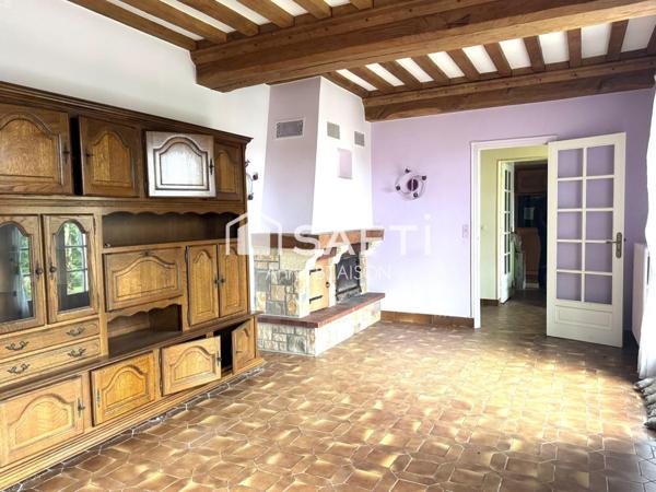 Pavillon familial avec dépendances à Auvers