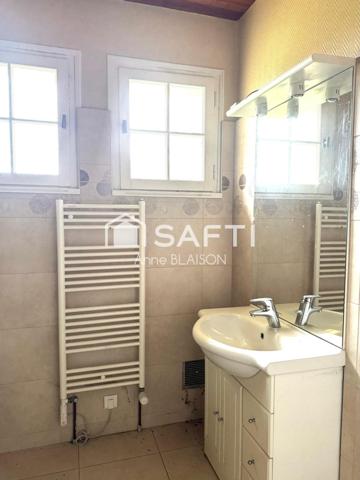 Pavillon familial avec dépendances à Auvers