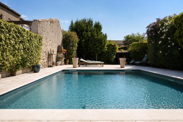Maison de caractère avec piscine et doubles garages quartier Pasteur