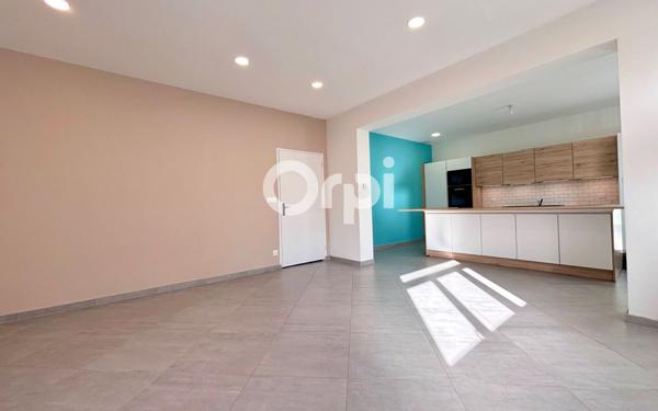 Maison à vendre    5 pièces • 119 m2 Lécluse