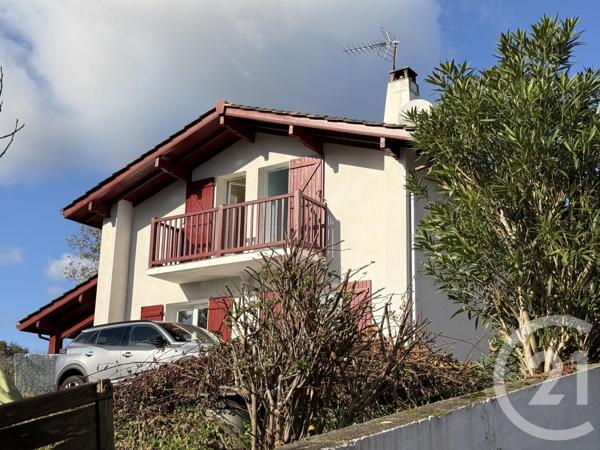 Maison à vendre  12 pièces - 200 m 2   URRUGNE  - 64