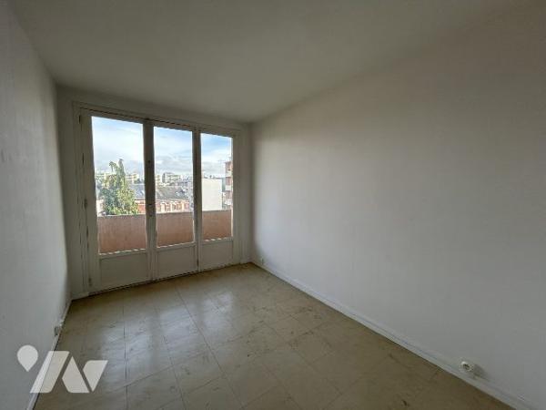 appartement T4 au 2ème étage