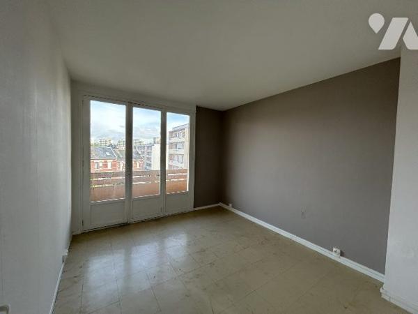 appartement T4 au 2ème étage