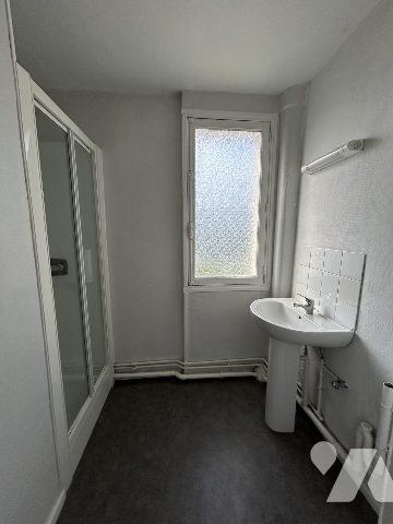 appartement T4 au 2ème étage