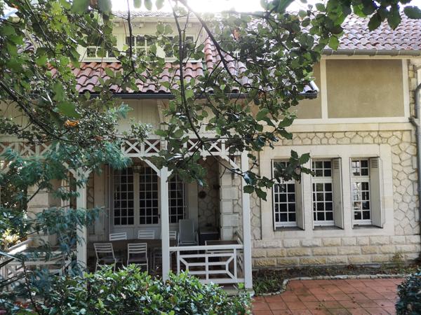 Maison 7 pièce(s) 6 chambre(s) 300 m²