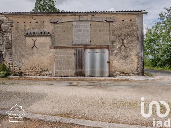 Maison à vendre 6 pièces 210 m² Surgères