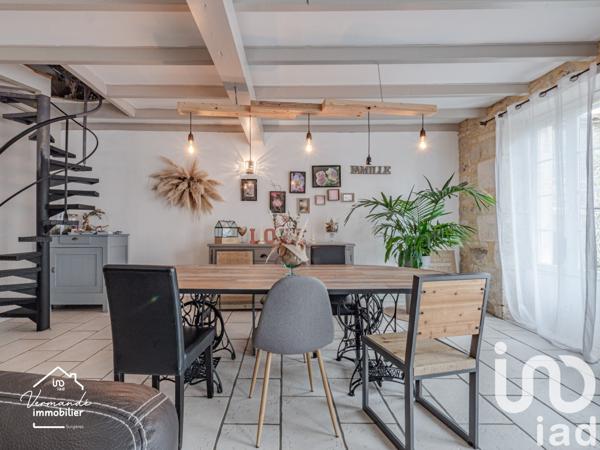 Maison à vendre 6 pièces 210 m² Surgères