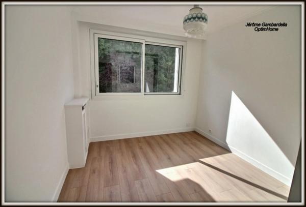 Appartement 4 pièces de 71 m2 avec balcon, box et cave à vendre à POISSY (78)