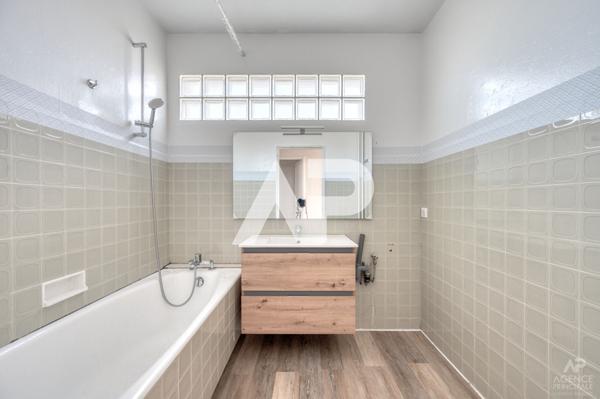 Appartement Rueil Malmaison 4 pièce(s) 92.02 m2 €625 000 ** - Référence 19511